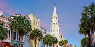 Charleston thường được nhắc đến là một trong những địa điểm hàng đầu trên thế giới mà bạn cần ghé thăm