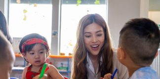 Cô gái Việt mở nhà trẻ tại Mỹ
